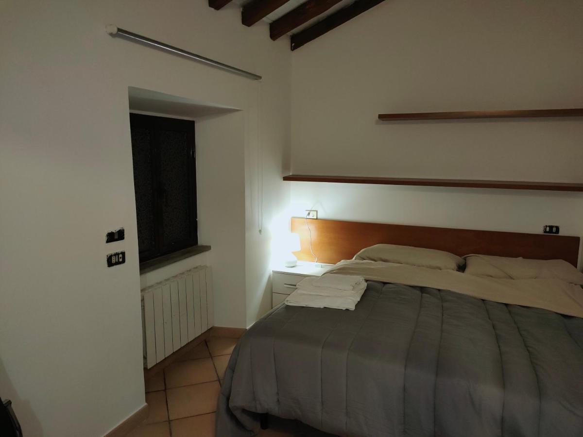 Francigena Viterbo Apartment Con Parcheggio Gratuito A Soli 2 Minuti Dış mekan fotoğraf