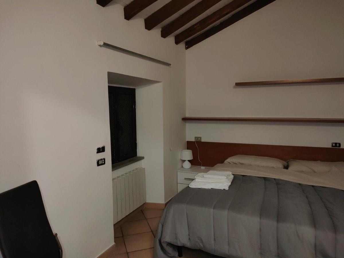 Francigena Viterbo Apartment Con Parcheggio Gratuito A Soli 2 Minuti Dış mekan fotoğraf