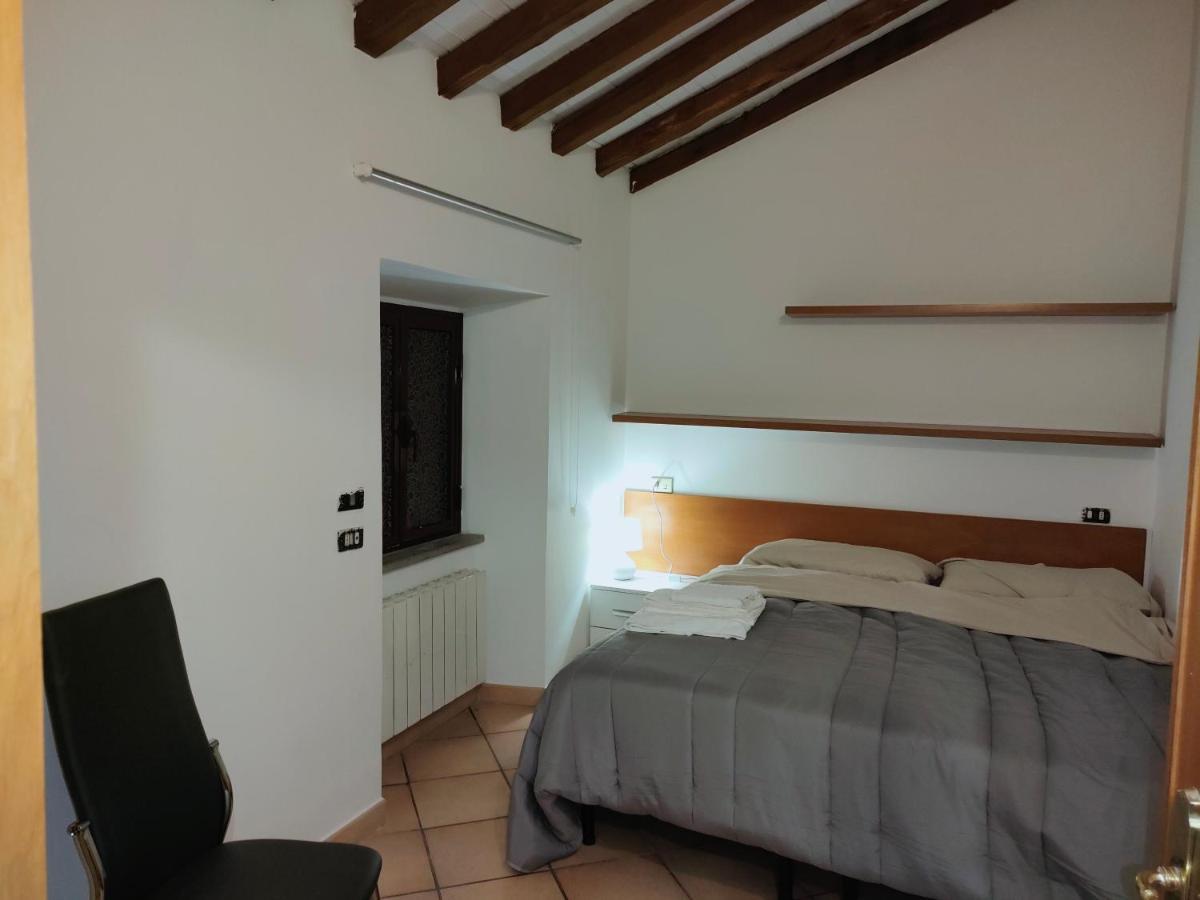 Francigena Viterbo Apartment Con Parcheggio Gratuito A Soli 2 Minuti Dış mekan fotoğraf